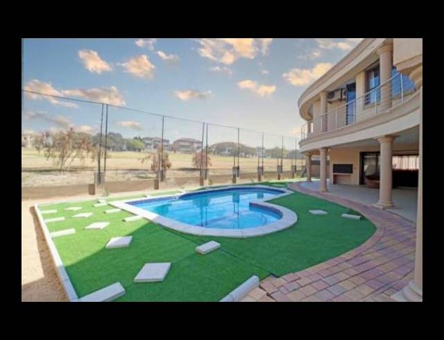 5 BEDROOM HOUSE FOR SALE IN BLUE VALLEY GOLF ESTATE